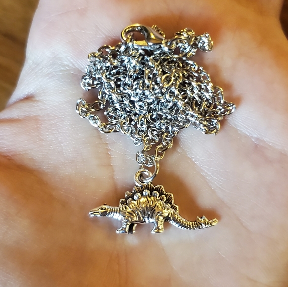 New Dainty Silver Stegosaurus Dinosaur Necklace - Picture 10 of 10